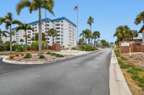 8 Glencoe Place Dunedin FL 34698