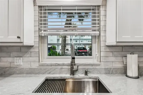 8 Glencoe Place Dunedin FL 34698