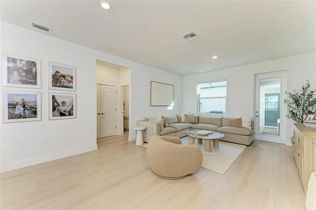 7424 Cabin Lane Sarasota FL 34240