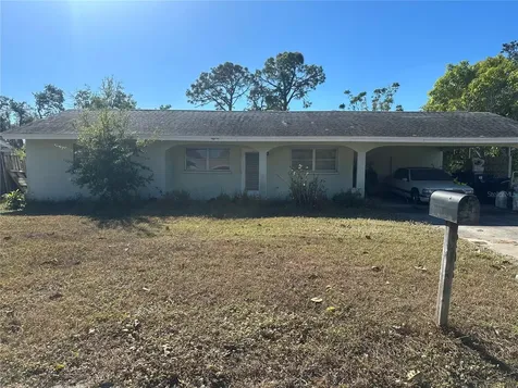 908 68th Avenue W Bradenton FL 34207