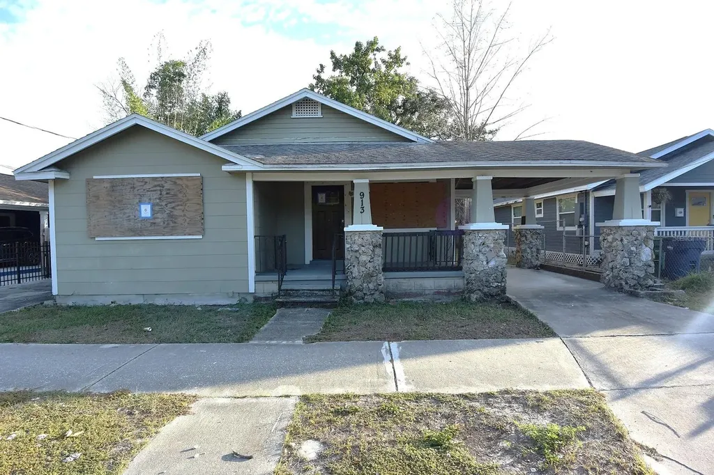 913 E 28th Avenue Tampa FL 33605