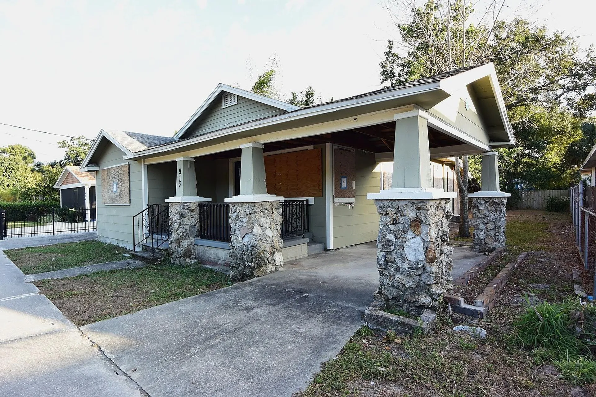 913 E 28th Avenue Tampa FL 33605