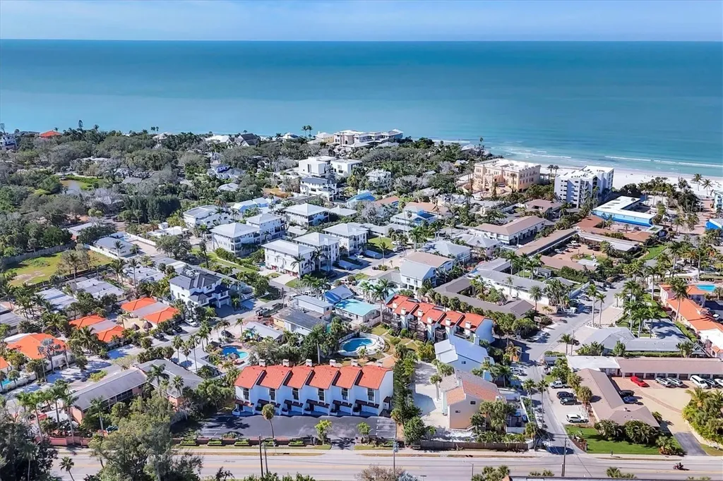 6790 Sarasea Circle Sarasota FL 34242