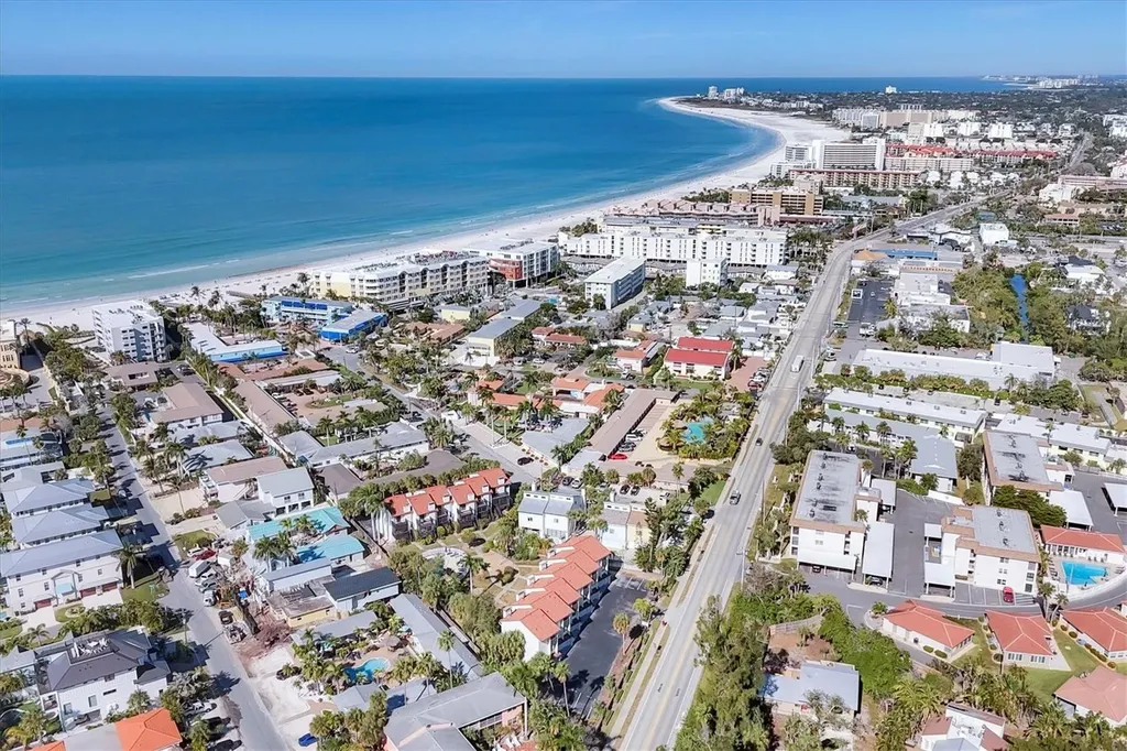 6790 Sarasea Circle Sarasota FL 34242