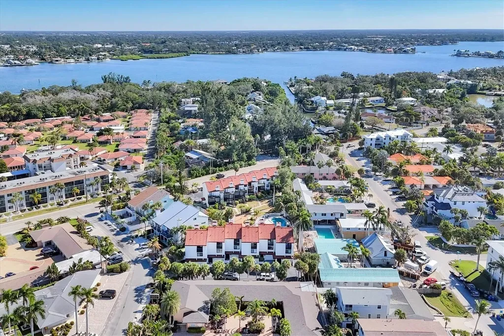 6790 Sarasea Circle Sarasota FL 34242