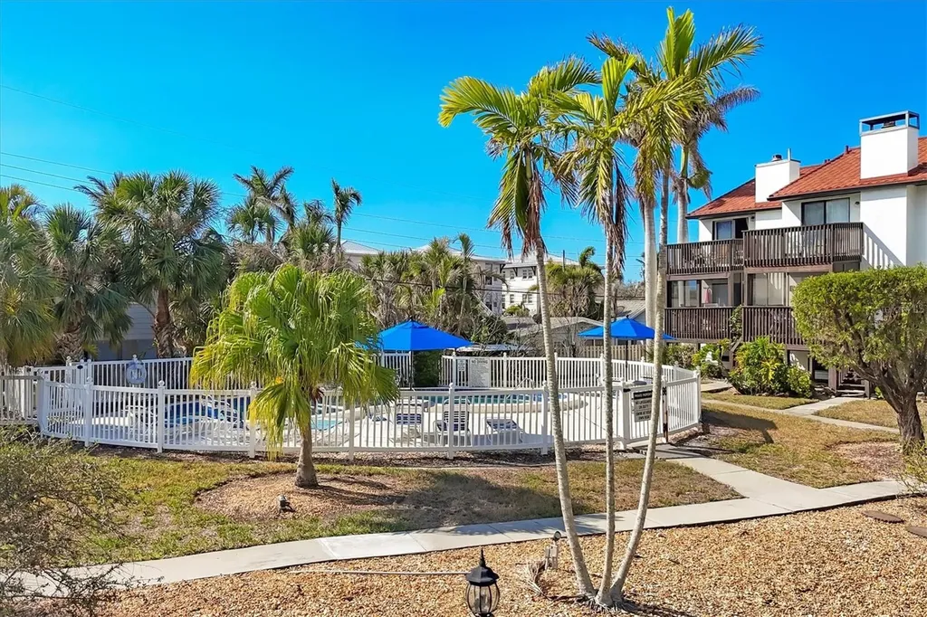 6790 Sarasea Circle Sarasota FL 34242