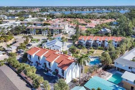 6790 Sarasea Circle Sarasota FL 34242