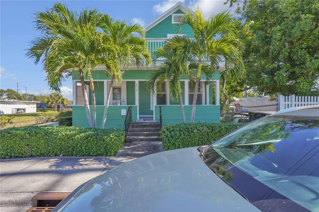 212 S 7th Street Fort Pierce FL 34950