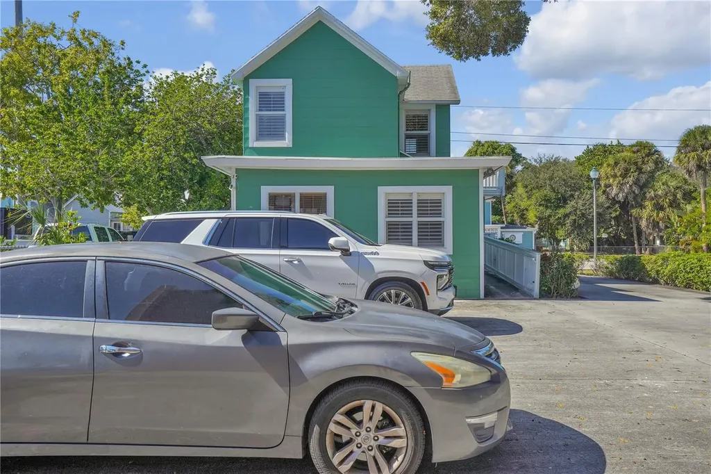 212 S 7th Street Fort Pierce FL 34950