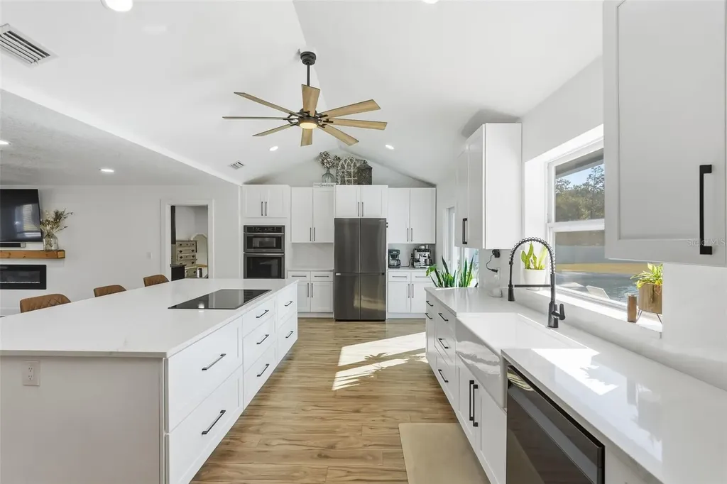 6370 90th Avenue N Pinellas Park FL 33782