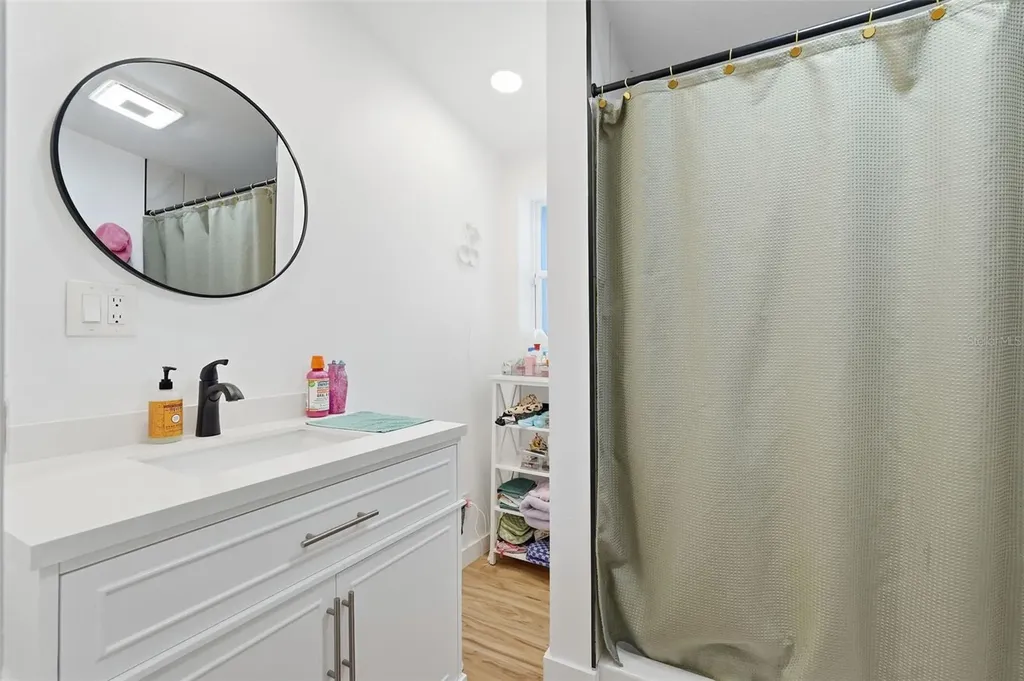 6370 90th Avenue N Pinellas Park FL 33782