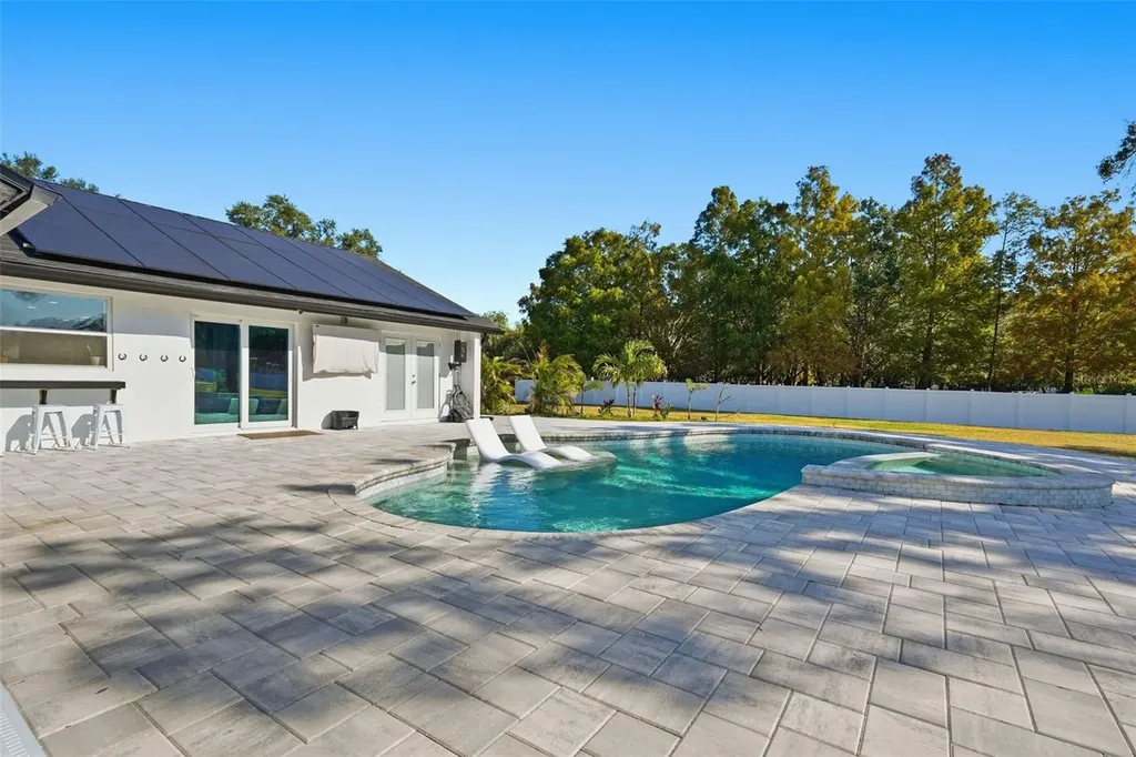 6370 90th Avenue N Pinellas Park FL 33782