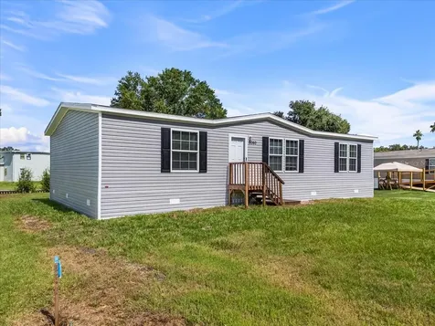 54 Oakridge Drive Frostproof FL 33843