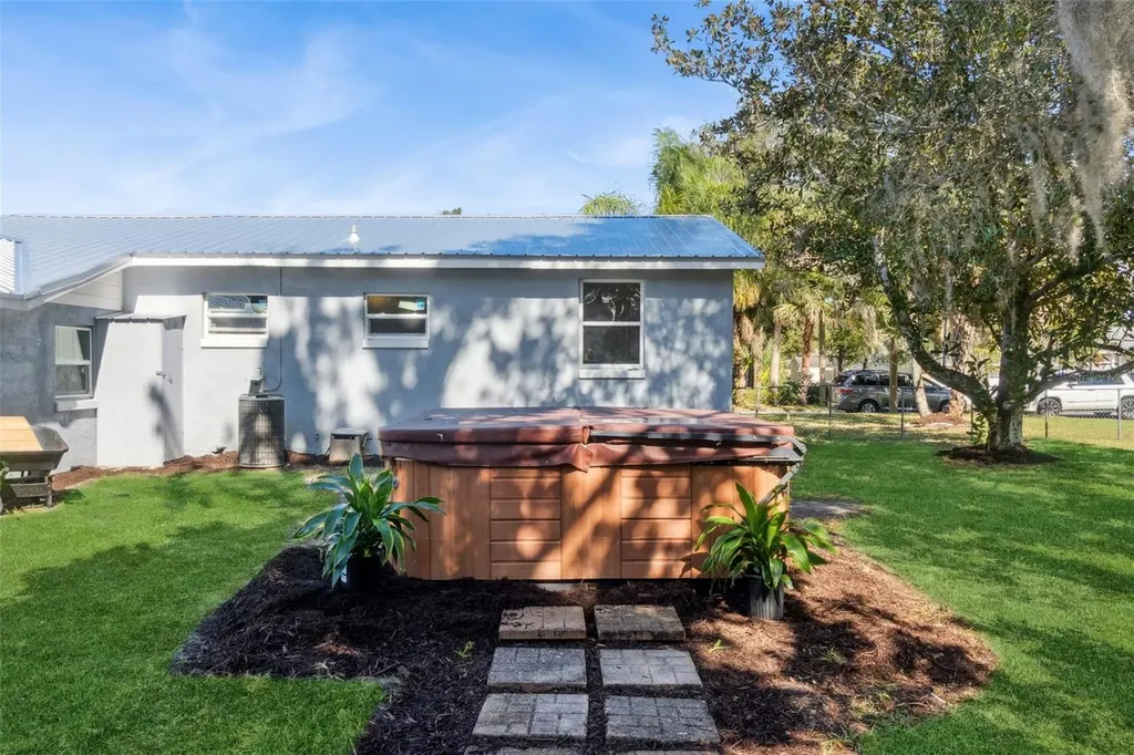126 Kensington Road Deland FL 32724