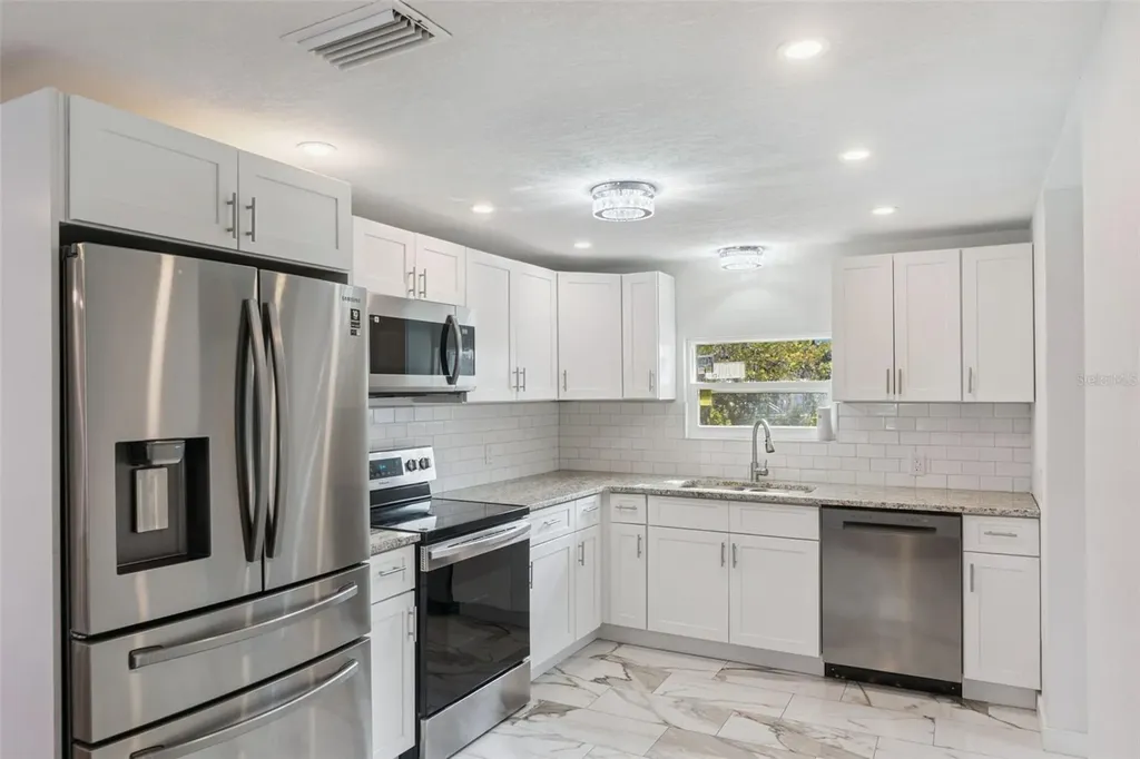 126 Kensington Road Deland FL 32724