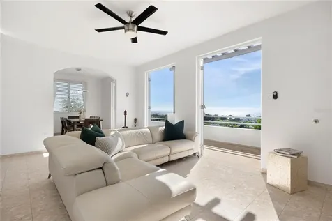 317 Extension Los Robles Rincon PR 00677