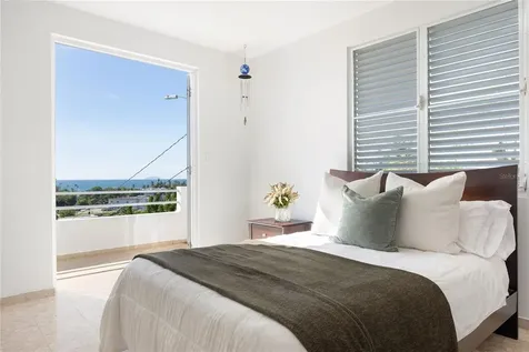 317 Extension Los Robles Rincon PR 00677
