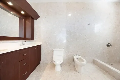 317 Extension Los Robles Rincon PR 00677