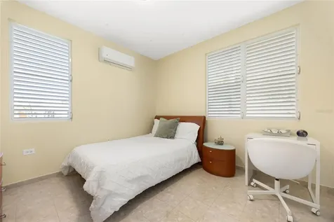 317 Extension Los Robles Rincon PR 00677