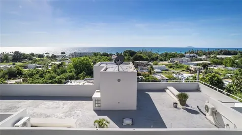 317 Extension Los Robles Rincon PR 00677