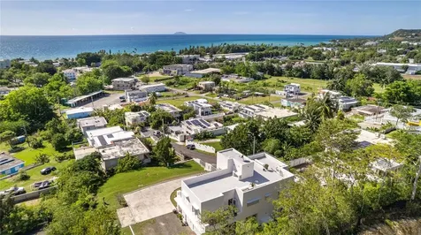 317 Extension Los Robles Rincon PR 00677