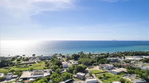 317 Extension Los Robles Rincon PR 00677