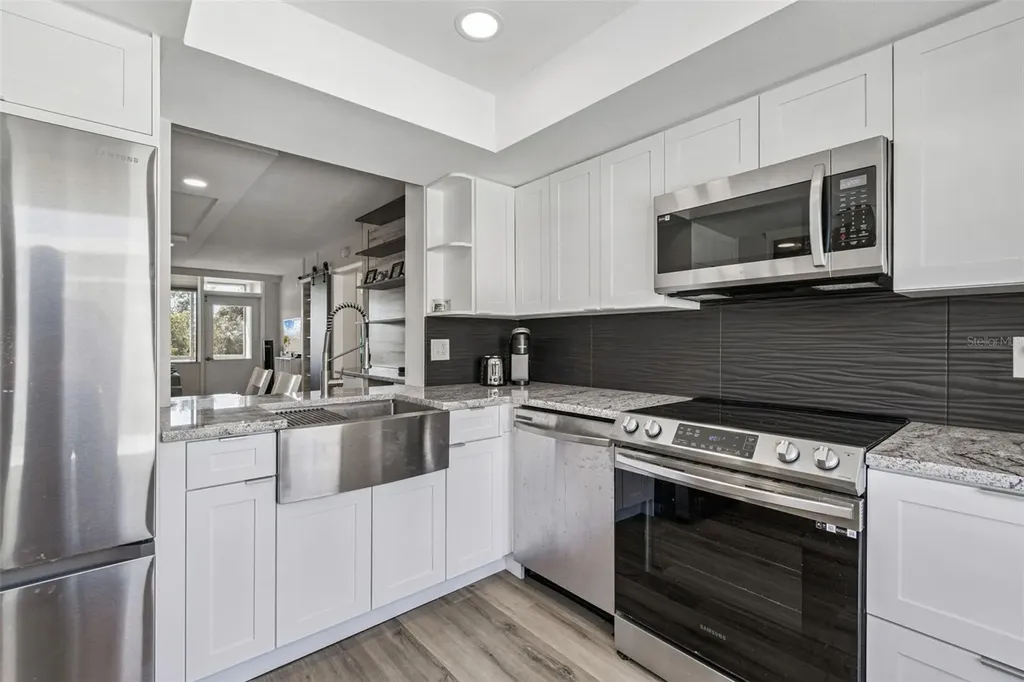 2615 Cove Cay Drive Clearwater FL 33760