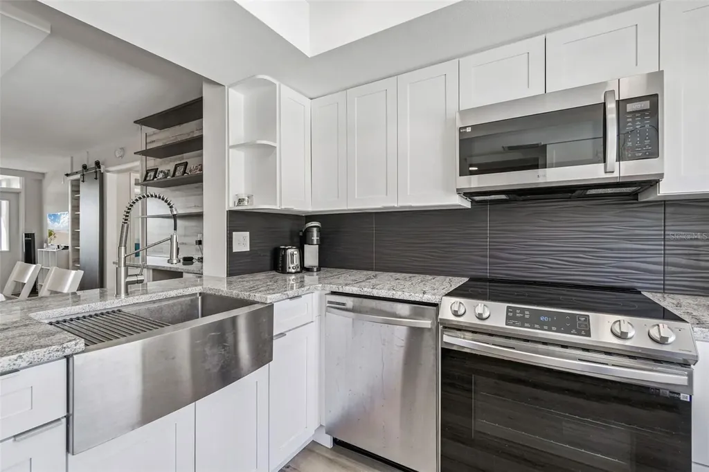 2615 Cove Cay Drive Clearwater FL 33760
