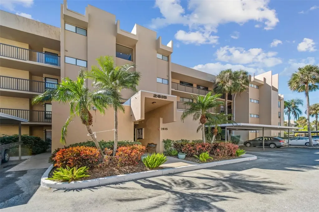2615 Cove Cay Drive Clearwater FL 33760