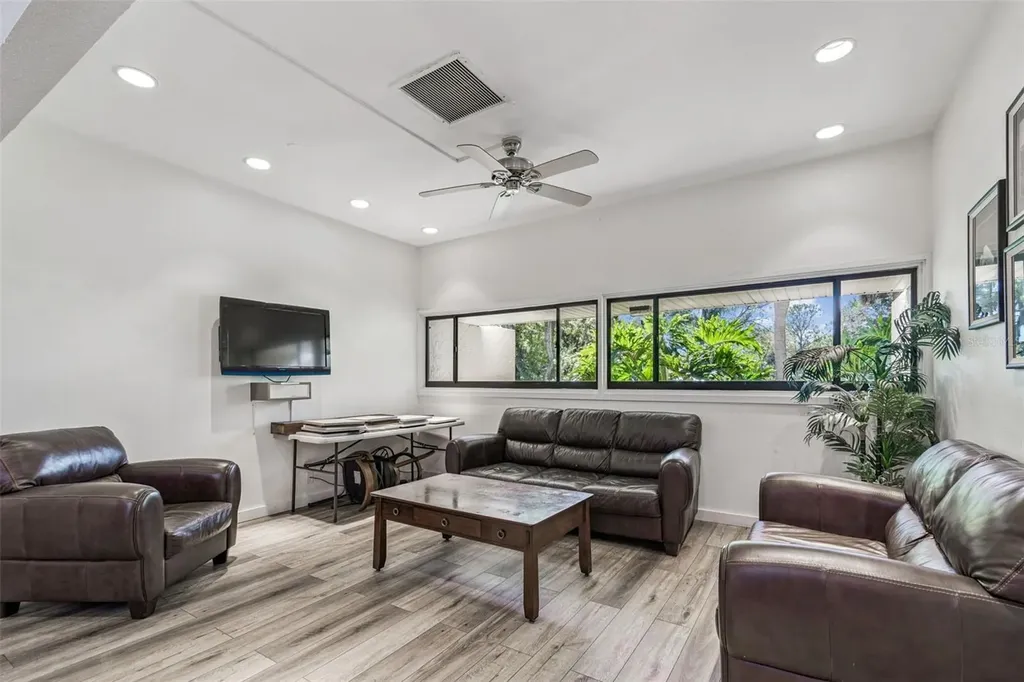 2615 Cove Cay Drive Clearwater FL 33760