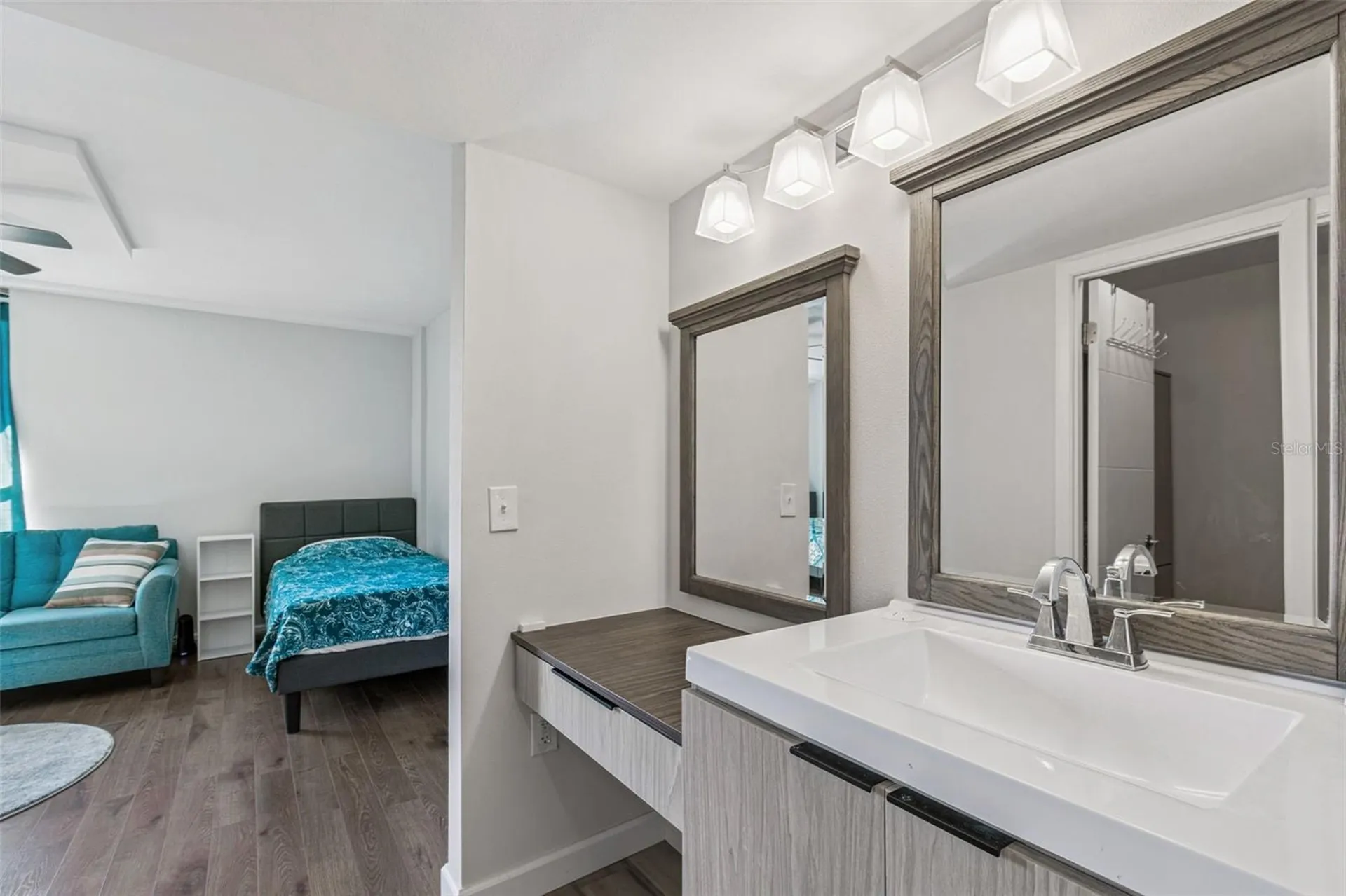 2615 Cove Cay Drive Clearwater FL 33760