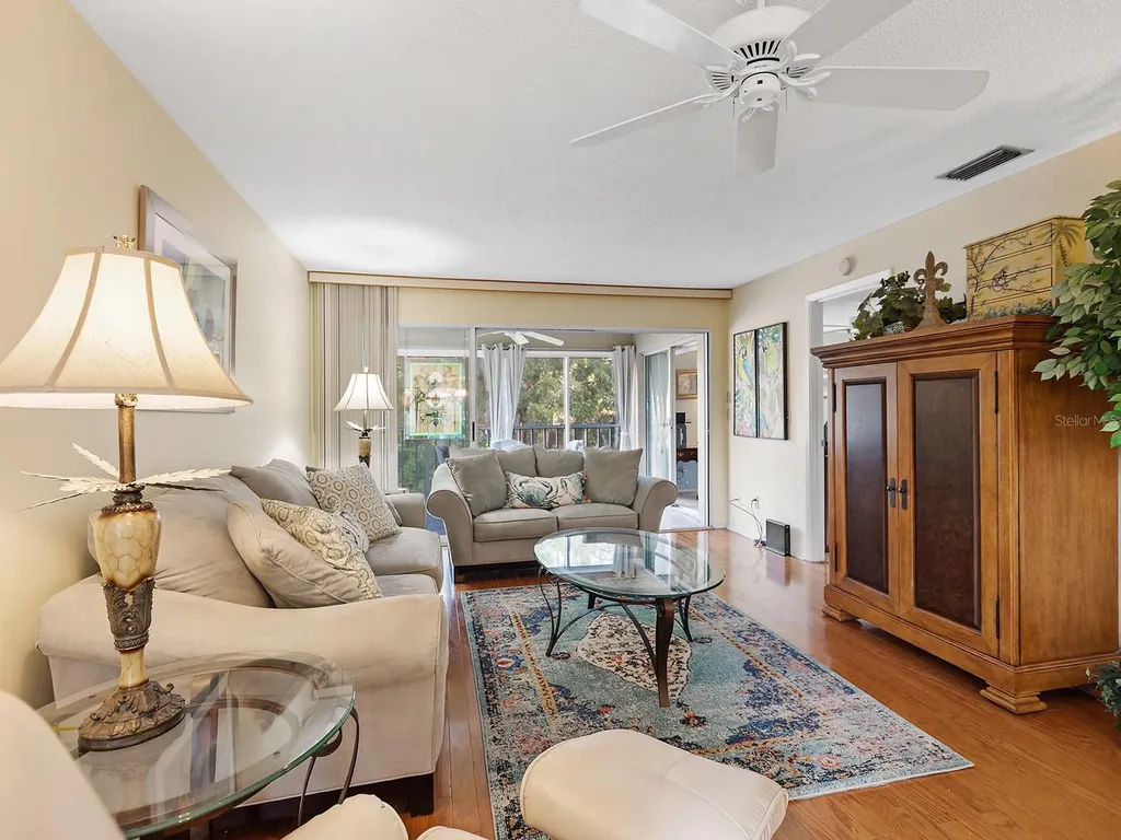 4415 Longmeadow Sarasota FL 34235