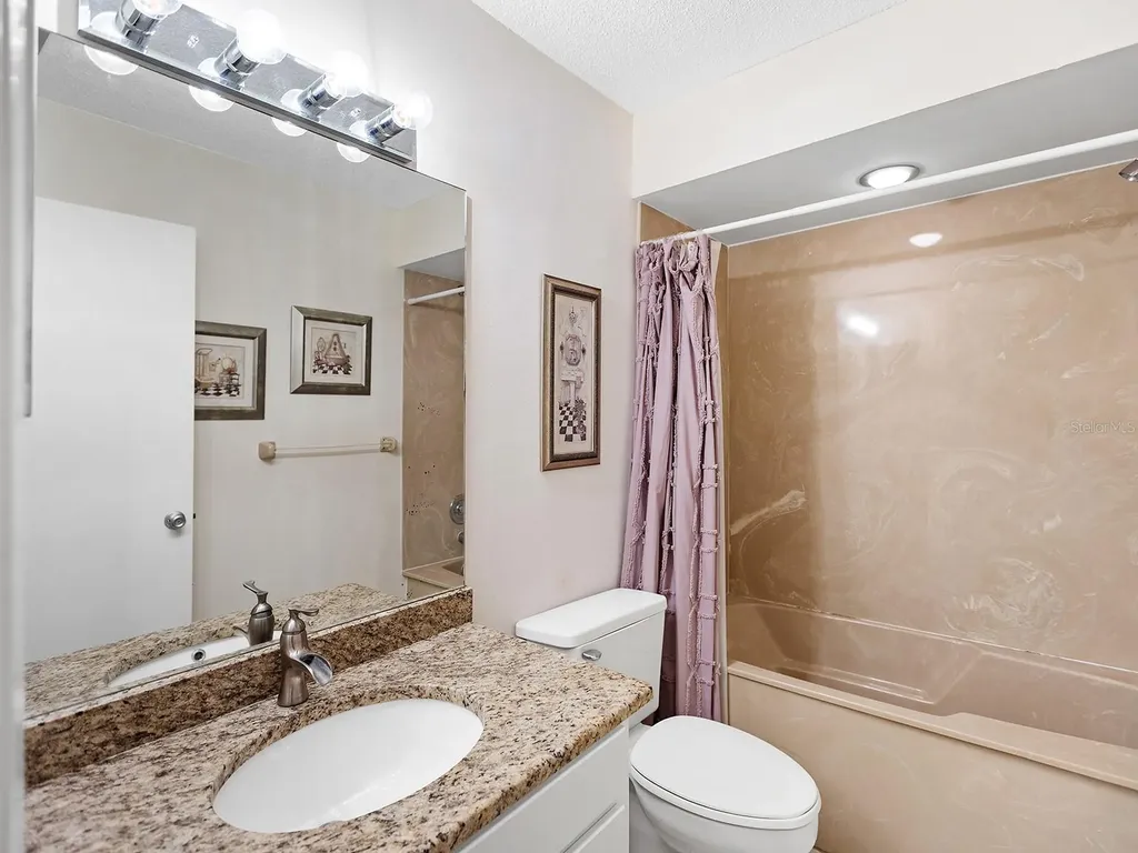 4415 Longmeadow Sarasota FL 34235
