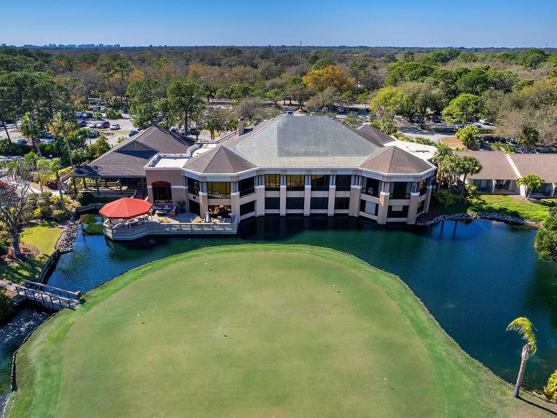 4415 Longmeadow Sarasota FL 34235