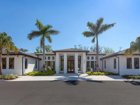 4415 Longmeadow Sarasota FL 34235