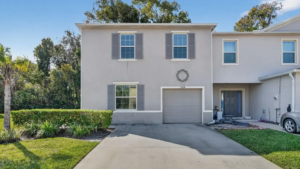 1624 Primo Court Daytona Beach FL 32117