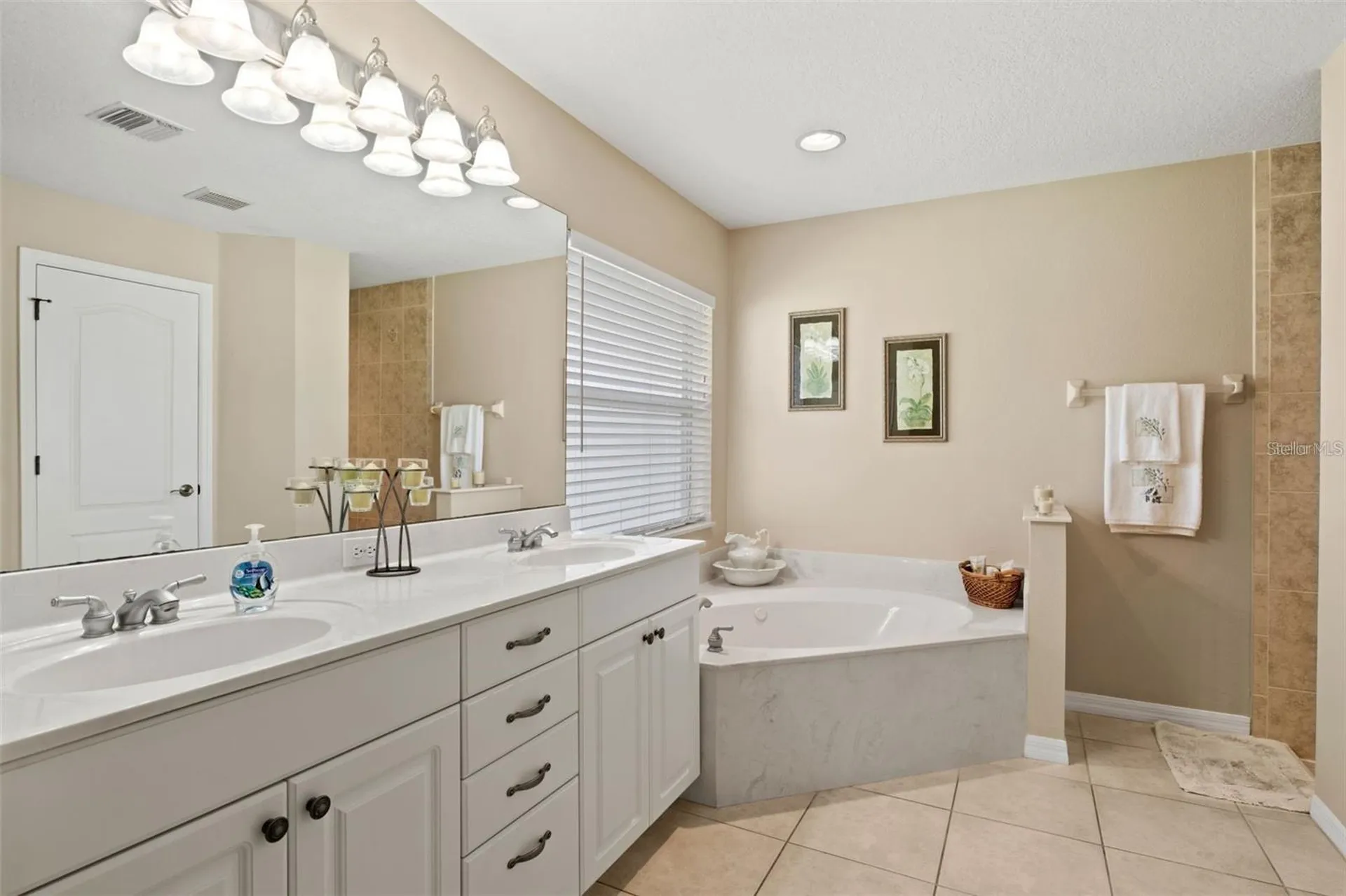 830 Poinciana Road Venice FL 34293