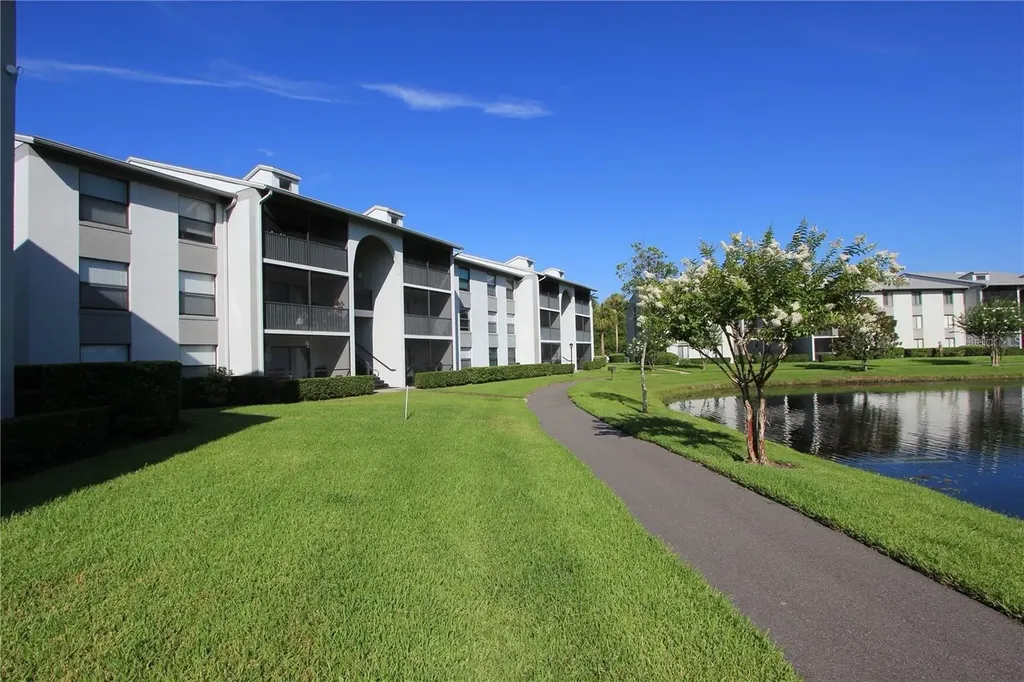 1512 S Pine Ridge Circle Sanford FL 32773