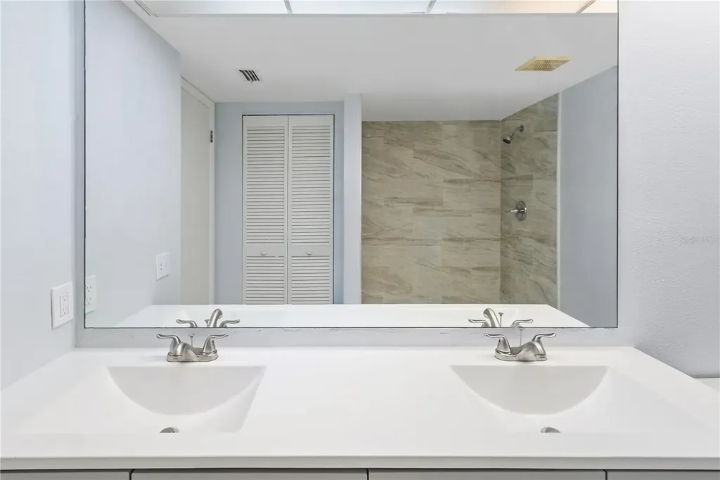 1121 Bowsprit Lane Holiday FL 34691