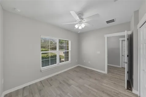 13907 9th Street Dade City FL 33525