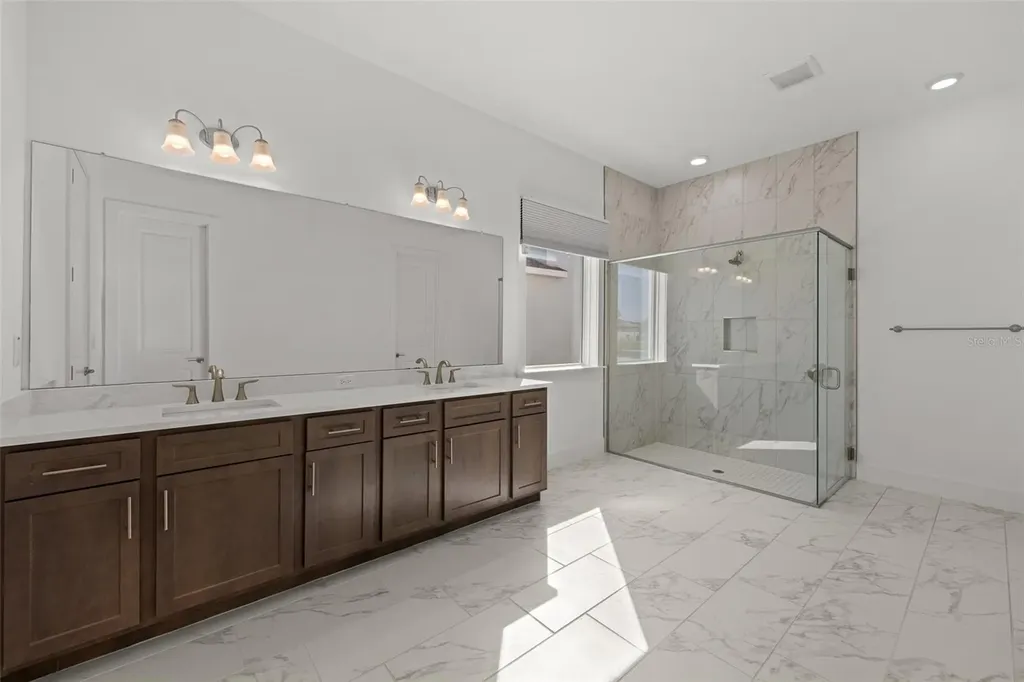 9185 Sanders Tree Loop Wesley Chapel FL 33545