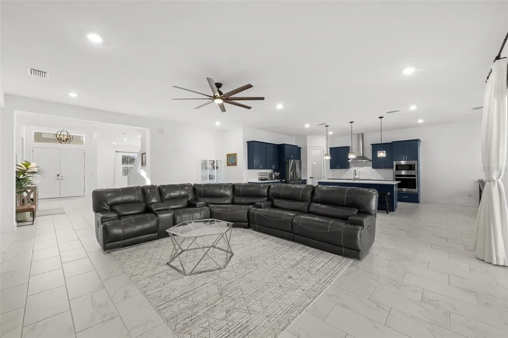 9185 Sanders Tree Loop Wesley Chapel FL 33545