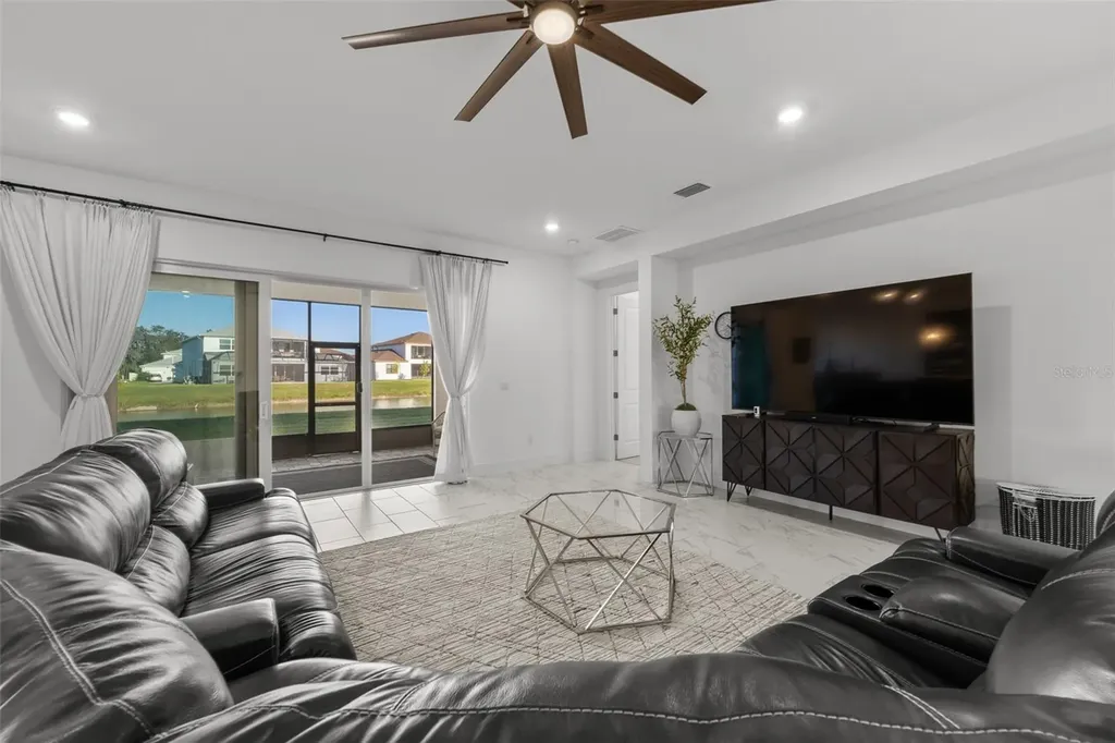 9185 Sanders Tree Loop Wesley Chapel FL 33545