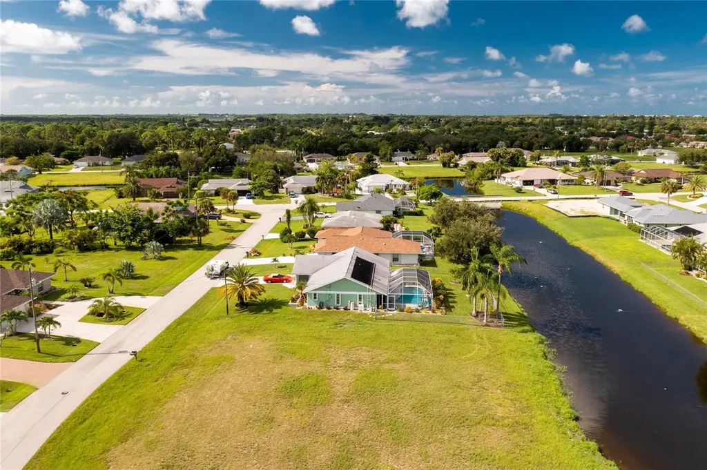 19 Bunker Terrace Rotonda West FL 33947
