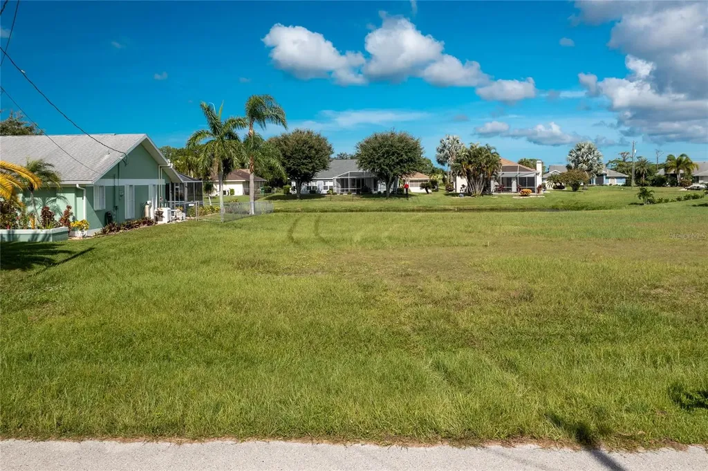 19 Bunker Terrace Rotonda West FL 33947