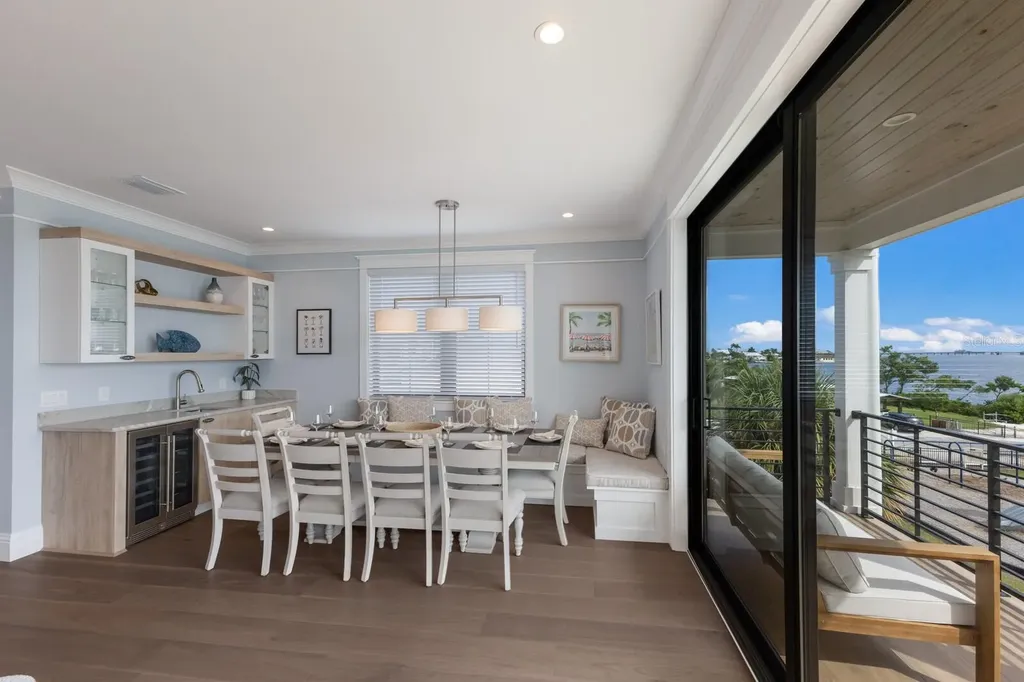 2415 Avenue B Bradenton Beach FL 34217