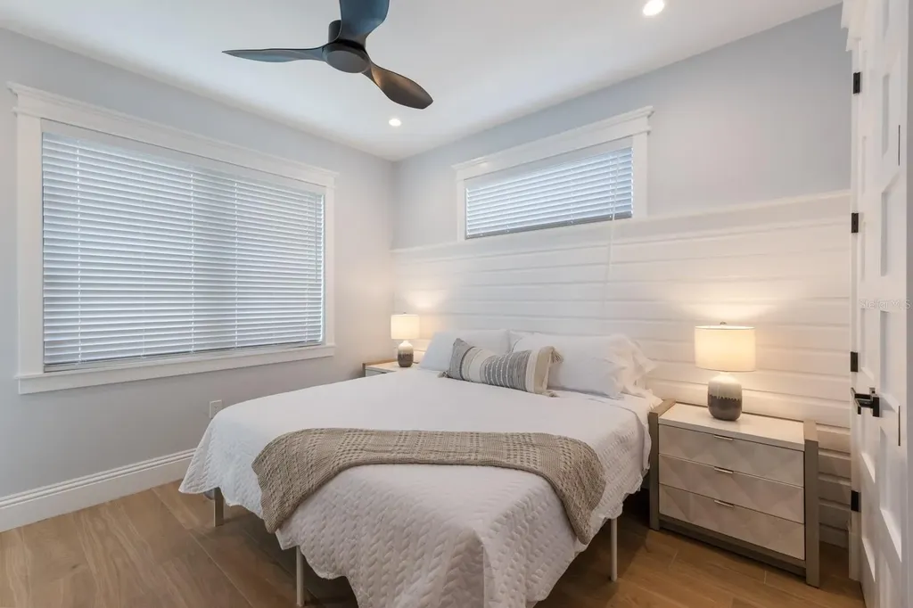 2415 Avenue B Bradenton Beach FL 34217