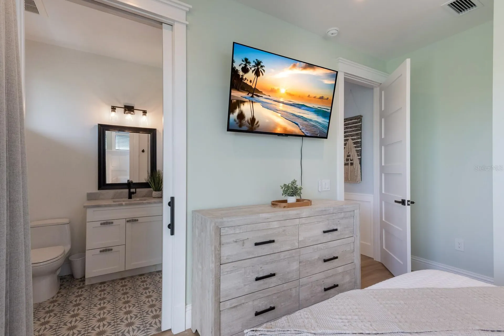 2415 Avenue B Bradenton Beach FL 34217