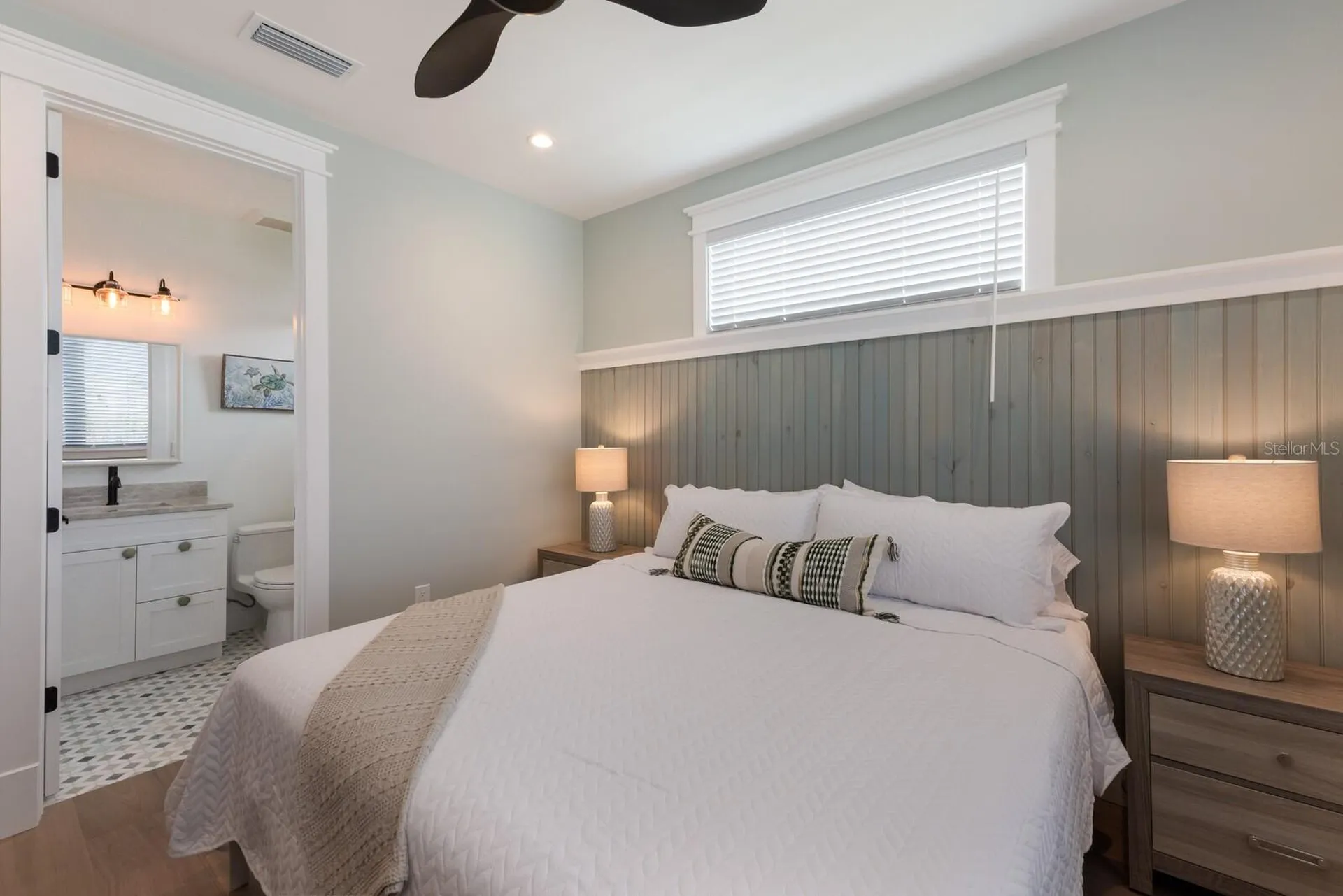 2415 Avenue B Bradenton Beach FL 34217