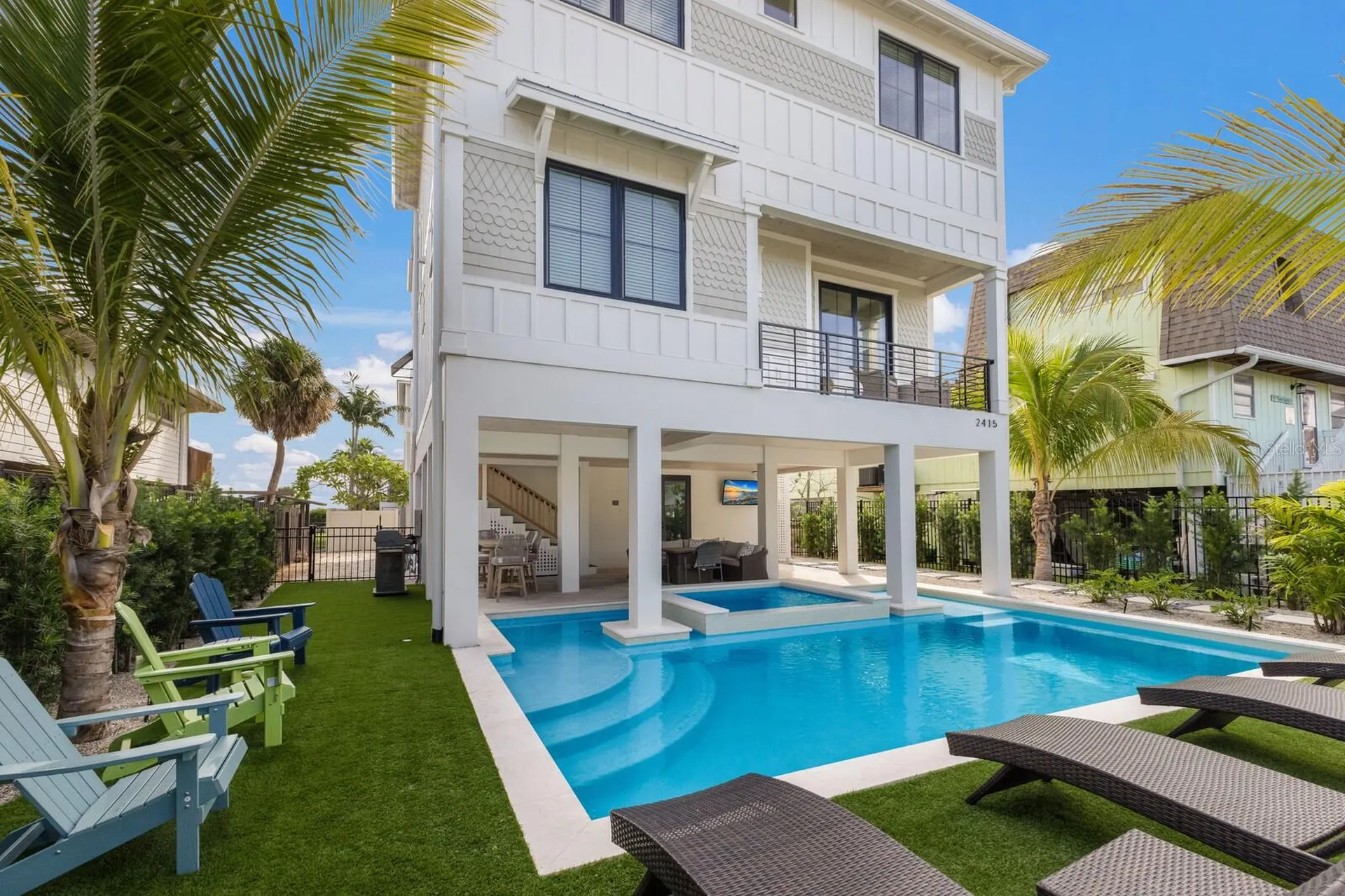2415 Avenue B Bradenton Beach FL 34217